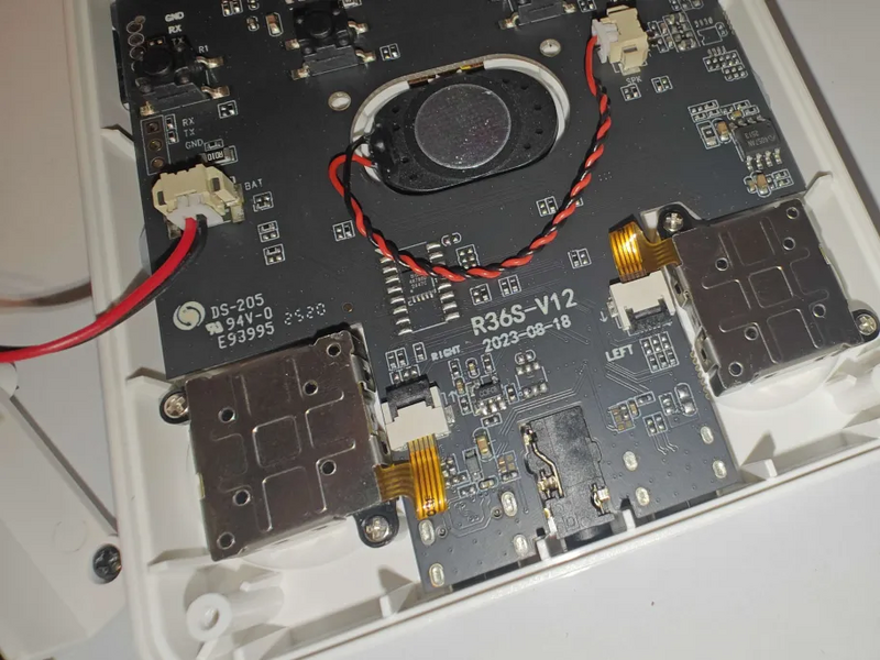 File:L35 internals3.webp