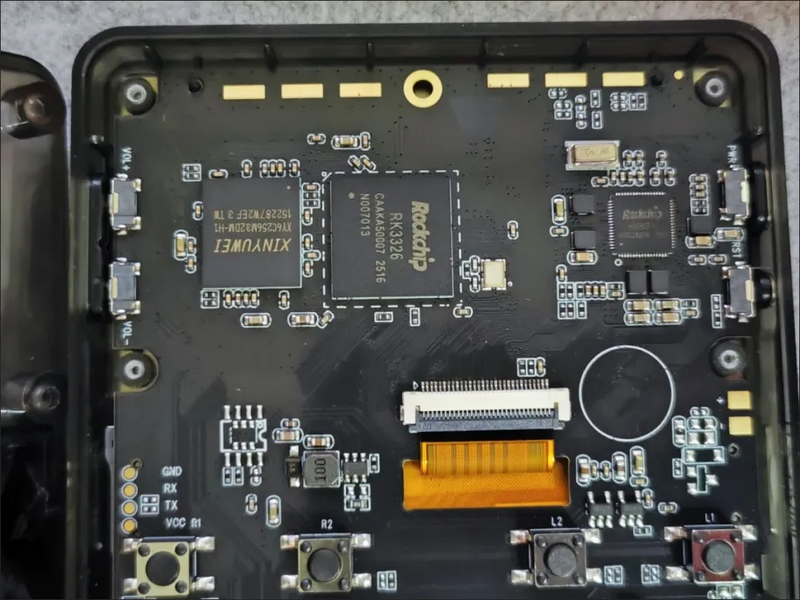 File:R36S-V20 2025-05-18 mainboard2.webp