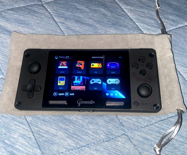 File:A390 (Gamemax) OS.webp